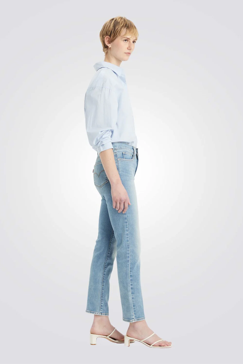 ג'ינס Shaping Slim 312 לנשים בצבע כחול בהיר - Image 3
