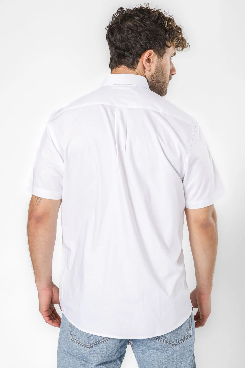 חולצה מכופתרת שרוולים קצרים - Image 2