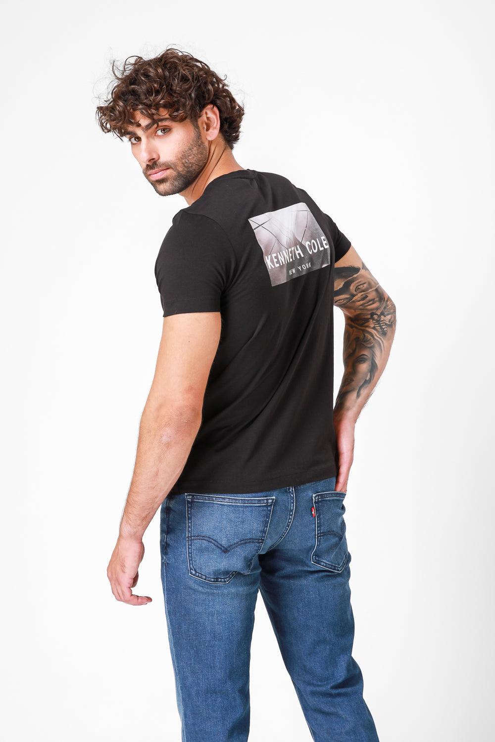 טישירט שחורה עם הדפס אחורי - Image 3