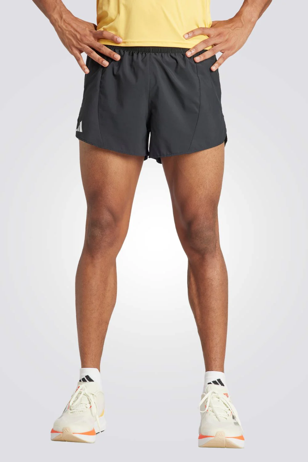 מכנסיים קצרים לגברים ADIZERO ESSENTIALS בצבע שחור
