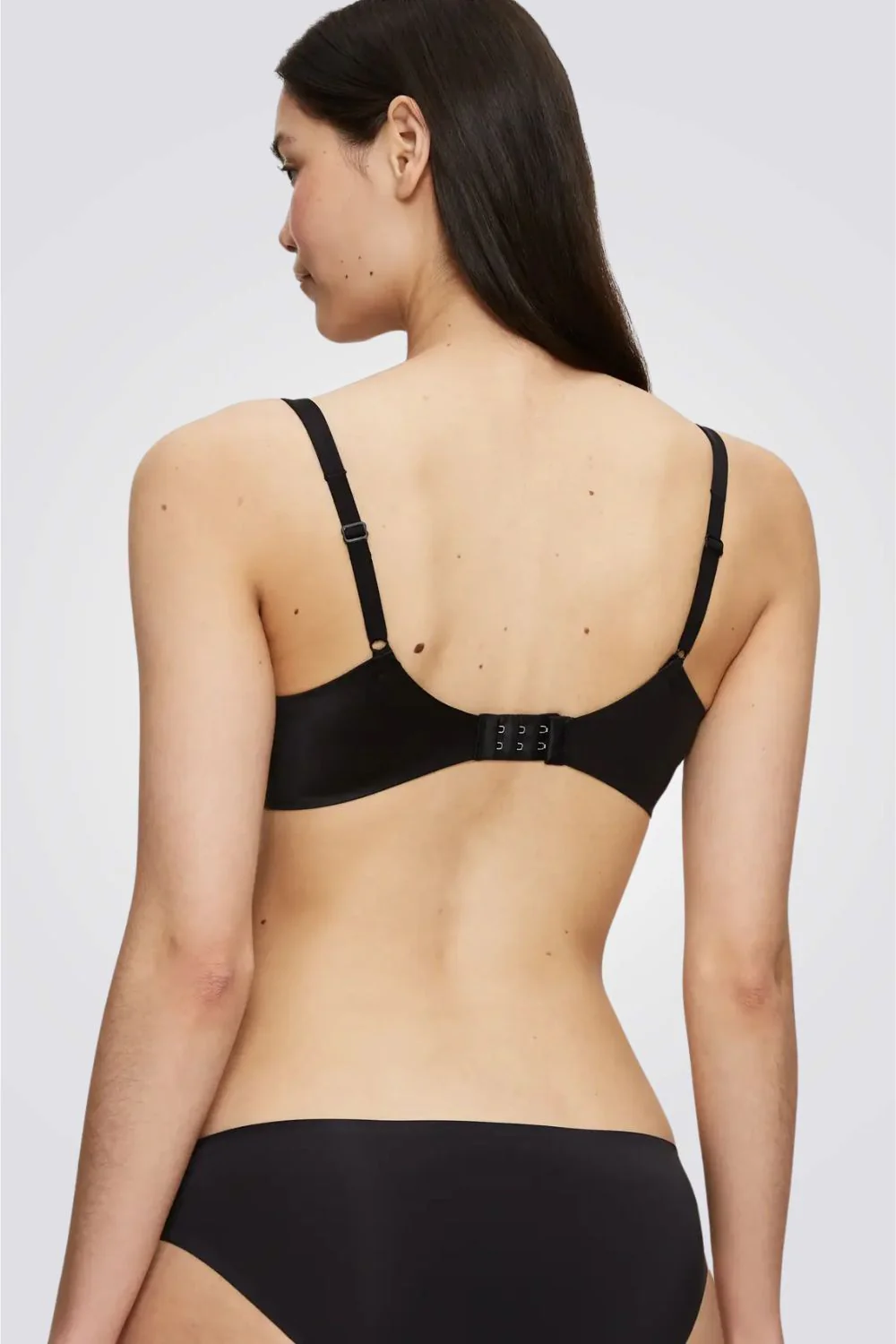 חזיית Body Make-up Soft Touch WP EX שחורה | טריומף - Image 2