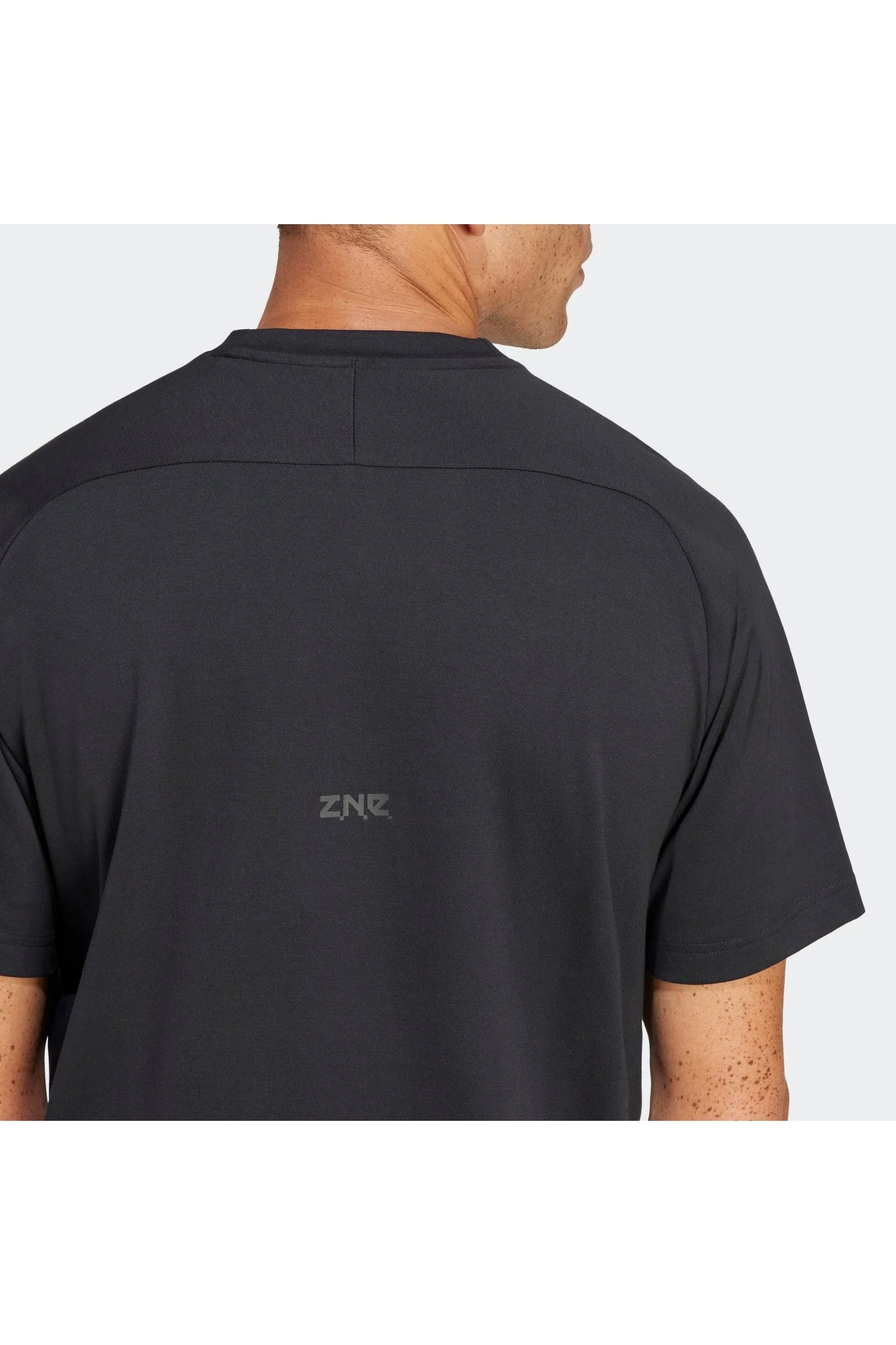 טישירט לגברים Z.N.E. בצבע שחור - Image 4