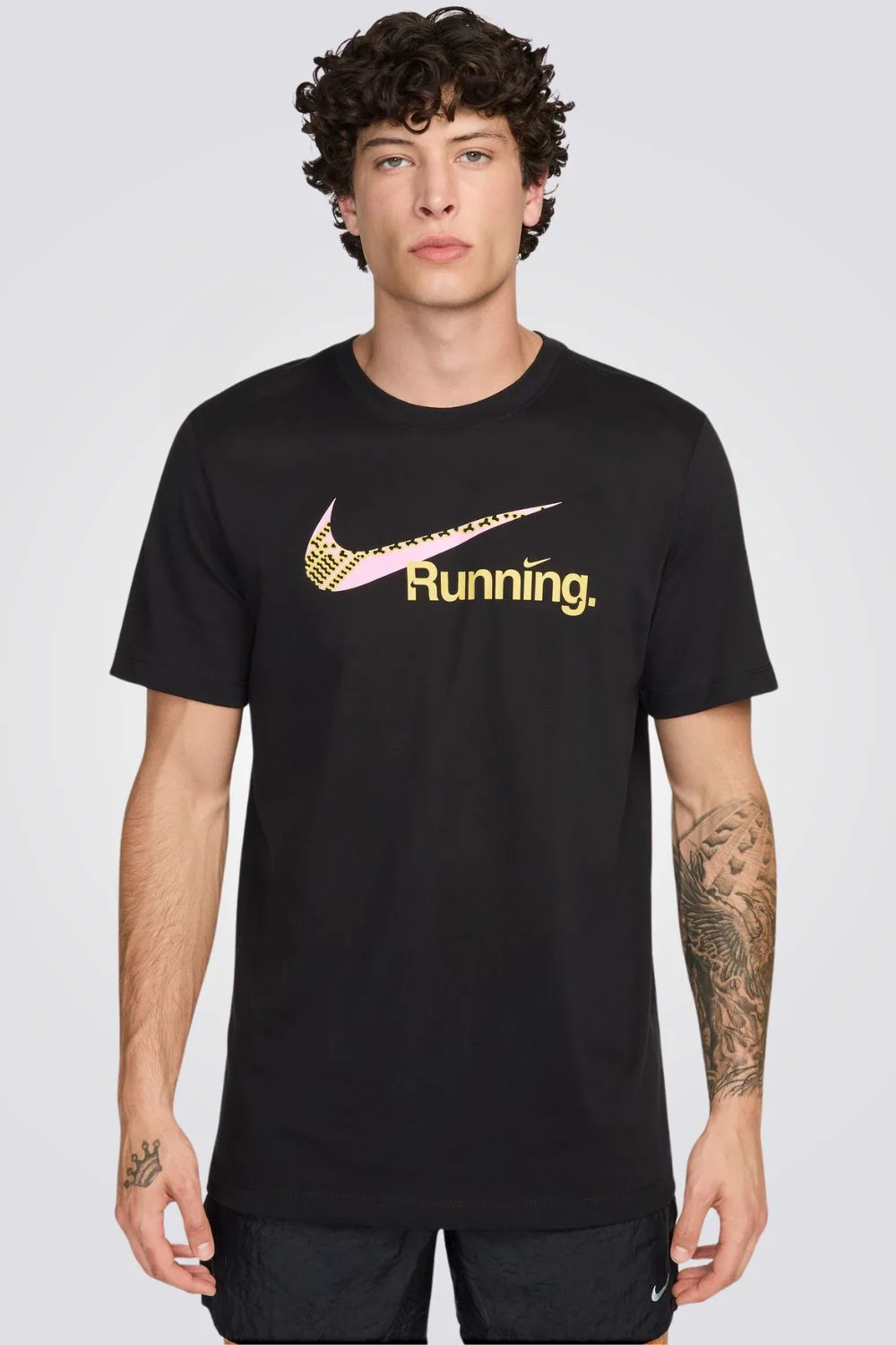 טישירט לגברים Dri-FIT Swoosh בצבע שחור