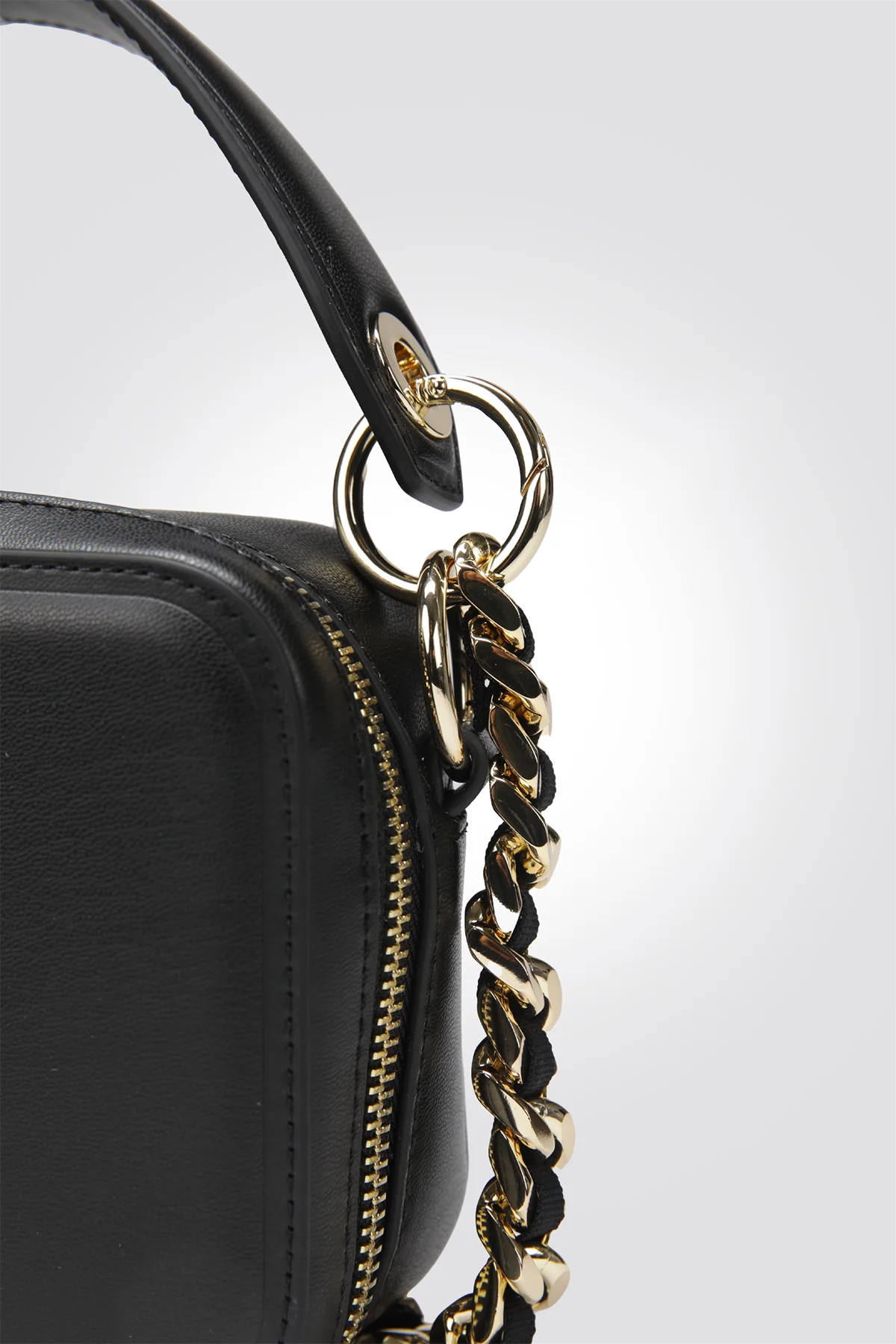 תיק יד קטן לנשים בצבע שחור - Image 5