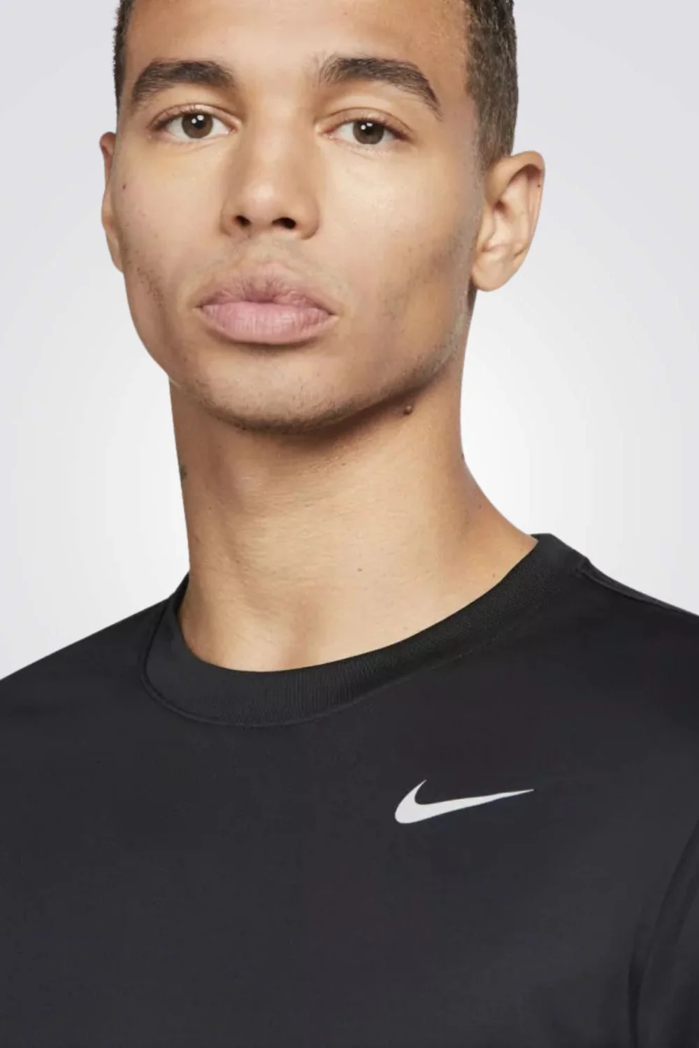 טישירט Dri-FIT Legend בצבע שחור - Image 4