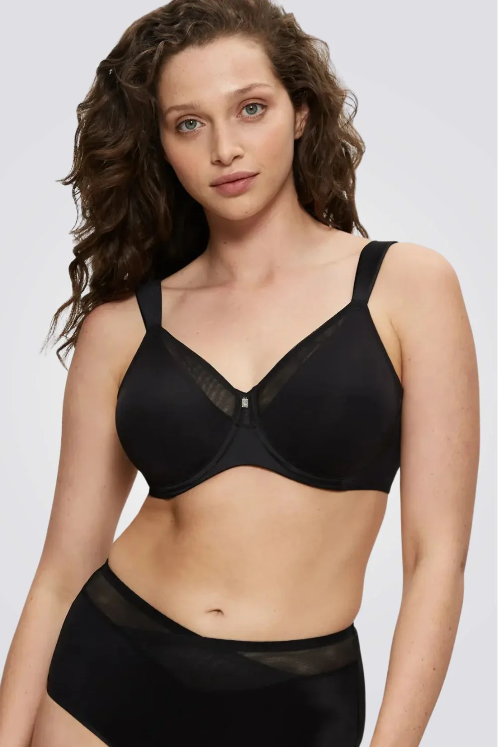חזיית מינימייזר True Shape Sensation W01 שחורה | טריומף