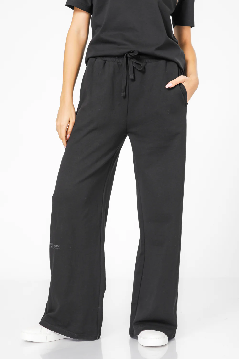 מכנסיים לנשים WIDE LEG בצבע שחור