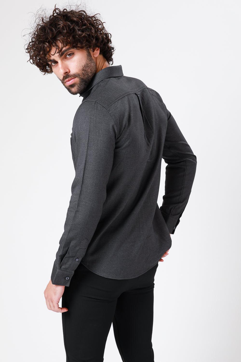חולצה מכופתרת צבע פחם - Image 3