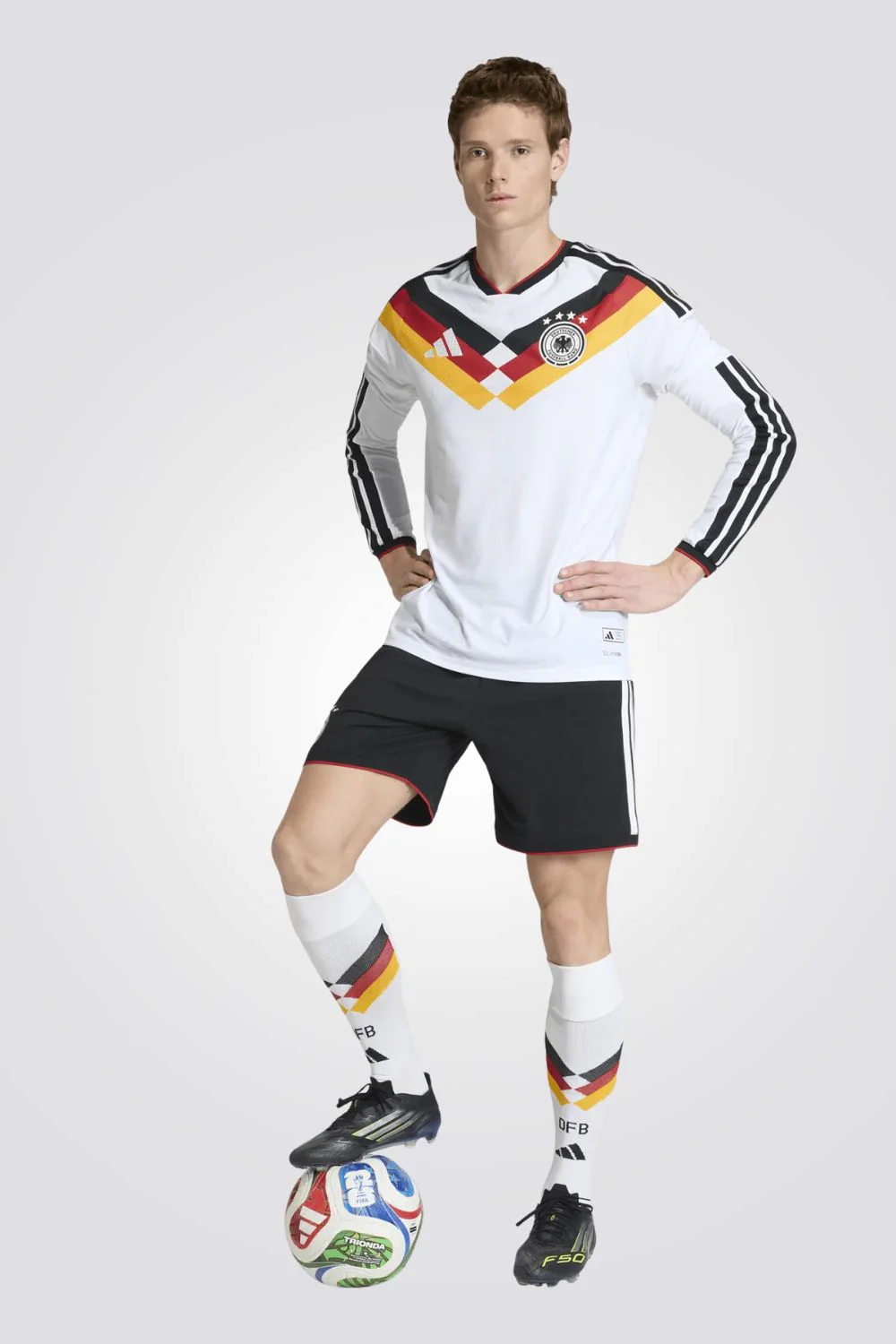 מכנסי ספורט קצריםGermany 26 Home Replica לגברים | אדידס