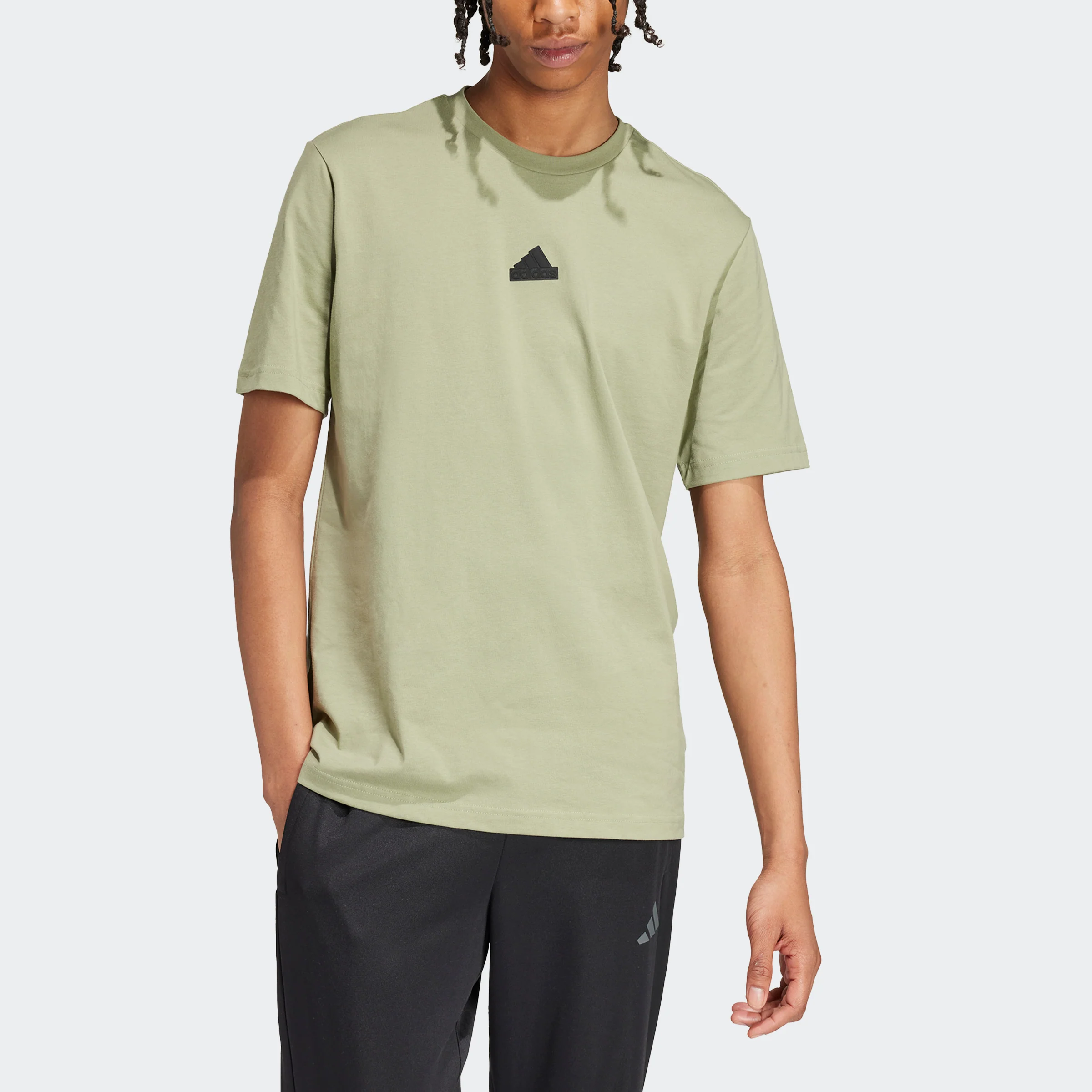 טישירט לגברים Brand Love Signature Graphic בצבע ירוק ושחור - Image 3