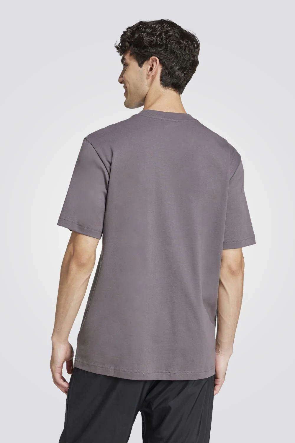 חולצת טריקו Essentials Small Logo לגברים - Image 2