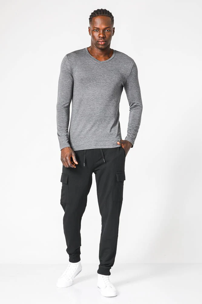 חולצה תרמית צווארון עגול - SLIM FIT בצבע אפור - Image 3