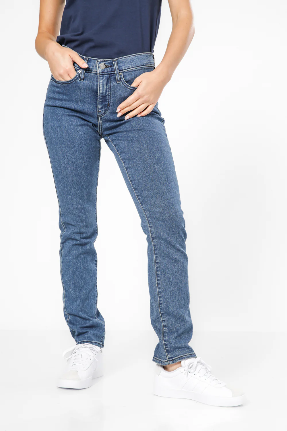 ג'ינס לנשים 312 Shaping Slim בצבע כחול - Image 3
