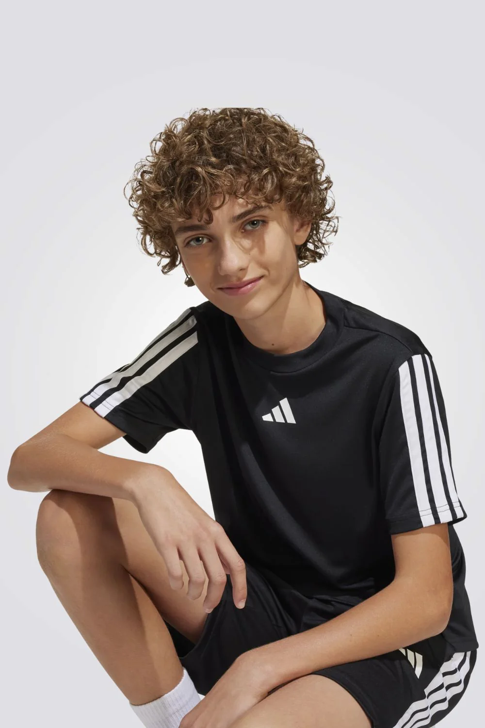 חולצת ספורט Train Essentials 3-Stripes לילדים ונוער | אדידס - Image 2