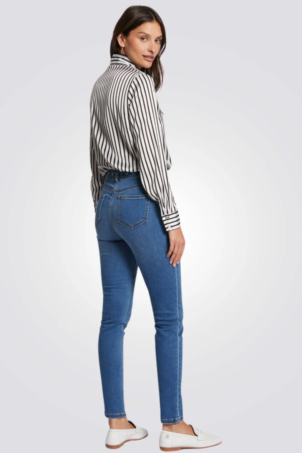 ג'ינס דק בצבע כחול לנשים - Image 2