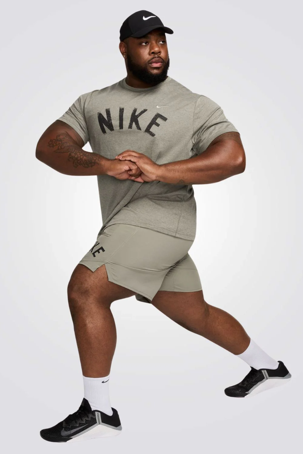 טישירט Primary Swoosh בצבע חאקי - Image 3