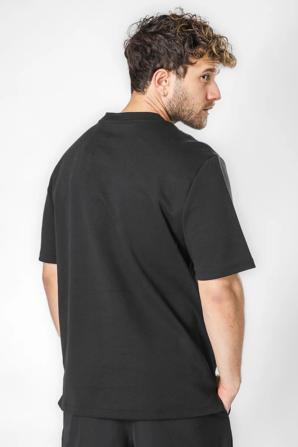חולצה קצרה עבה בגזרה לוס לגברים - Image 4