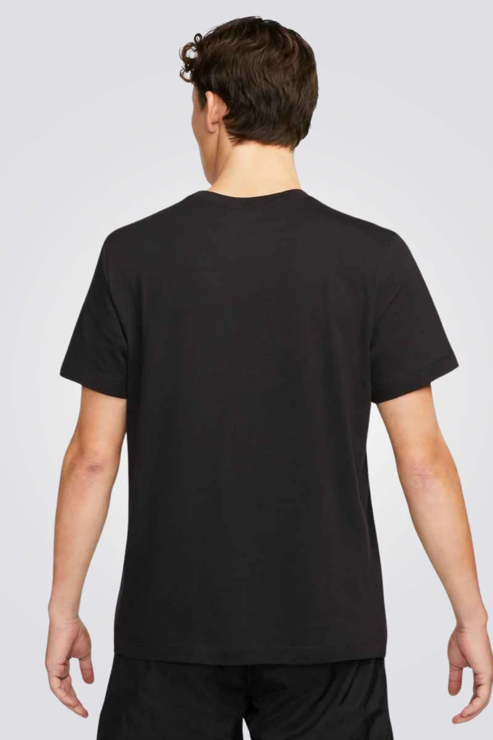טישירט Nike Sportswear לגברים | נייקי - Image 2