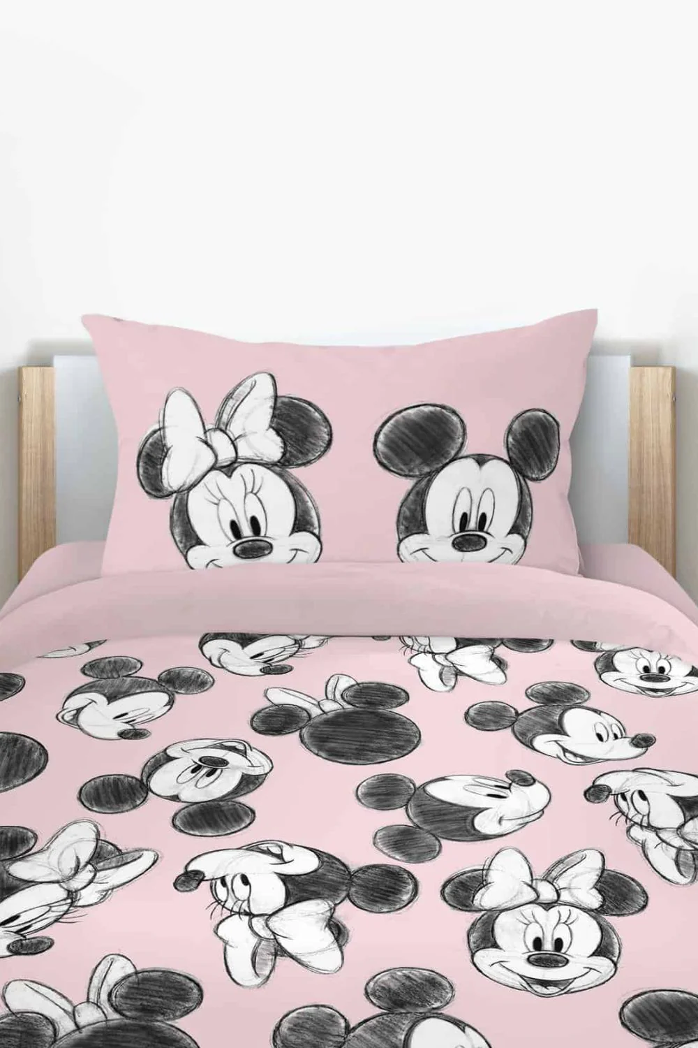 סט מצעים מיטה וחצי 120/200 ס"מ דגם MINNIE ALL AROUND | ריפליי