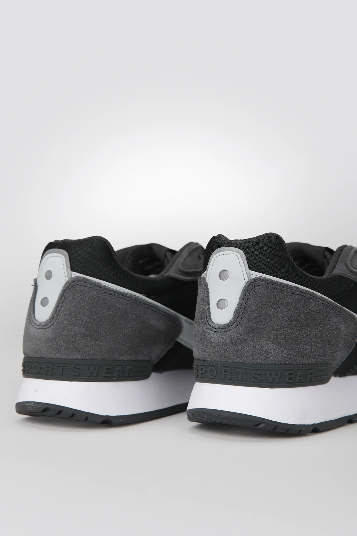 נעלי ספורט Nike Venture Runner לגברים - Image 5