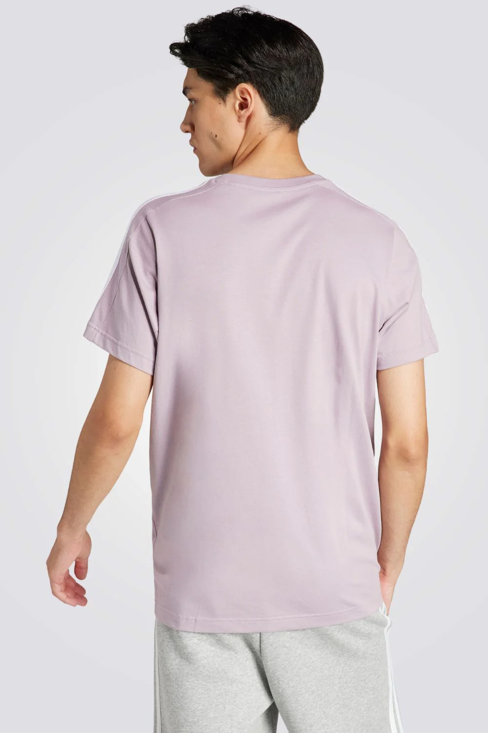 טישירט לגברים ESSENTIALS SINGLE JERSEY 3-STRIPES בצבע ורוד - Image 2