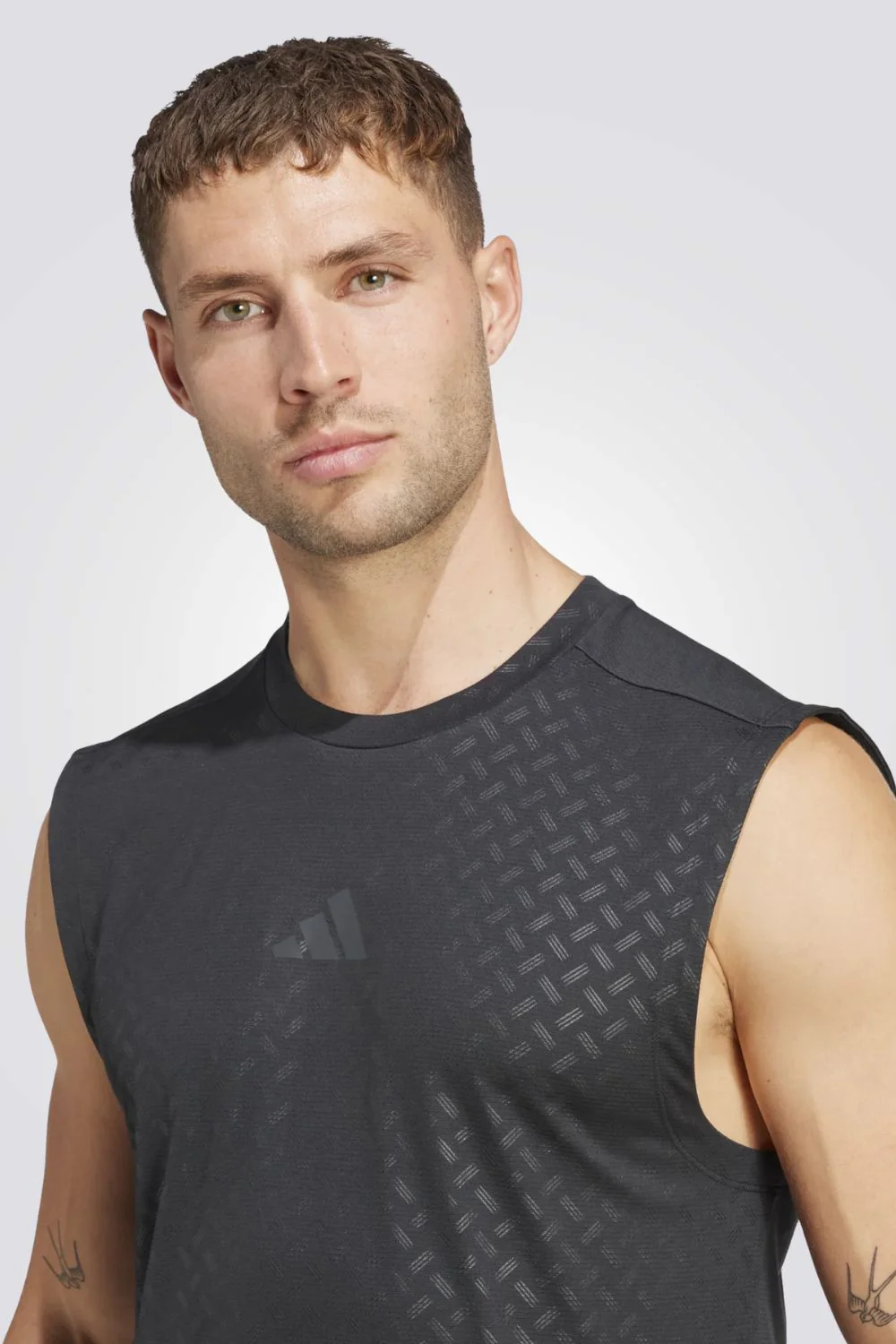 גופיית ספורט Power 3-Stripe Tank לגברים - Image 2
