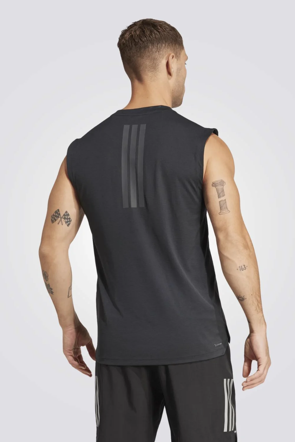 גופיית ספורט Power 3-Stripe Tank לגברים - Image 3