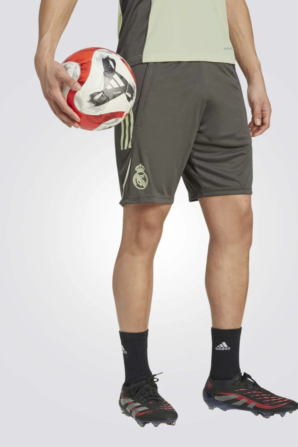 מכנסי ספורט קצרים Real Madrid Tiro 25 Shorts לגברים - Image 2