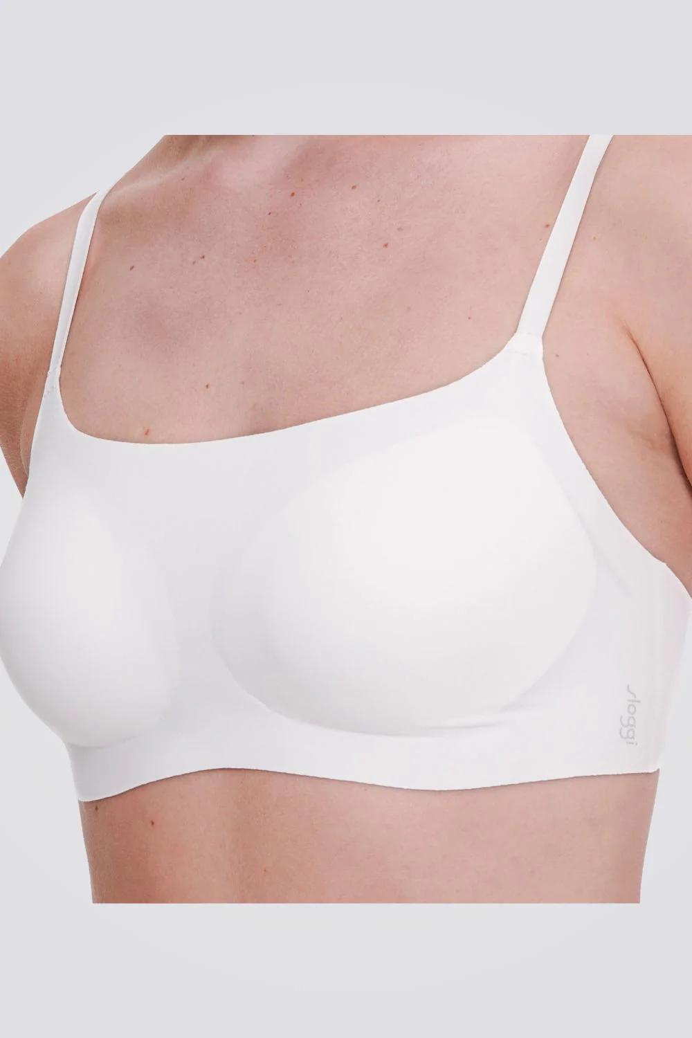 חזיה מרופדת ZERO Feel 2.0 Ultra Bra בצבע לבן - Image 3