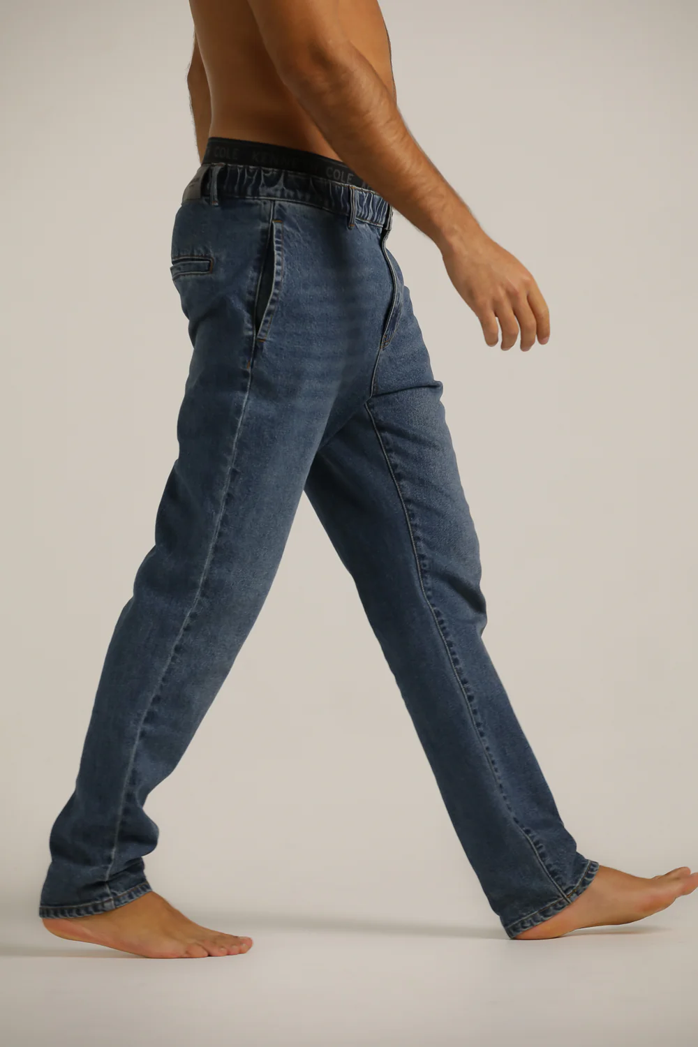 מכנסי ג'ינס במראה שטוף ובגזרת סלים | קנת קול - Image 4