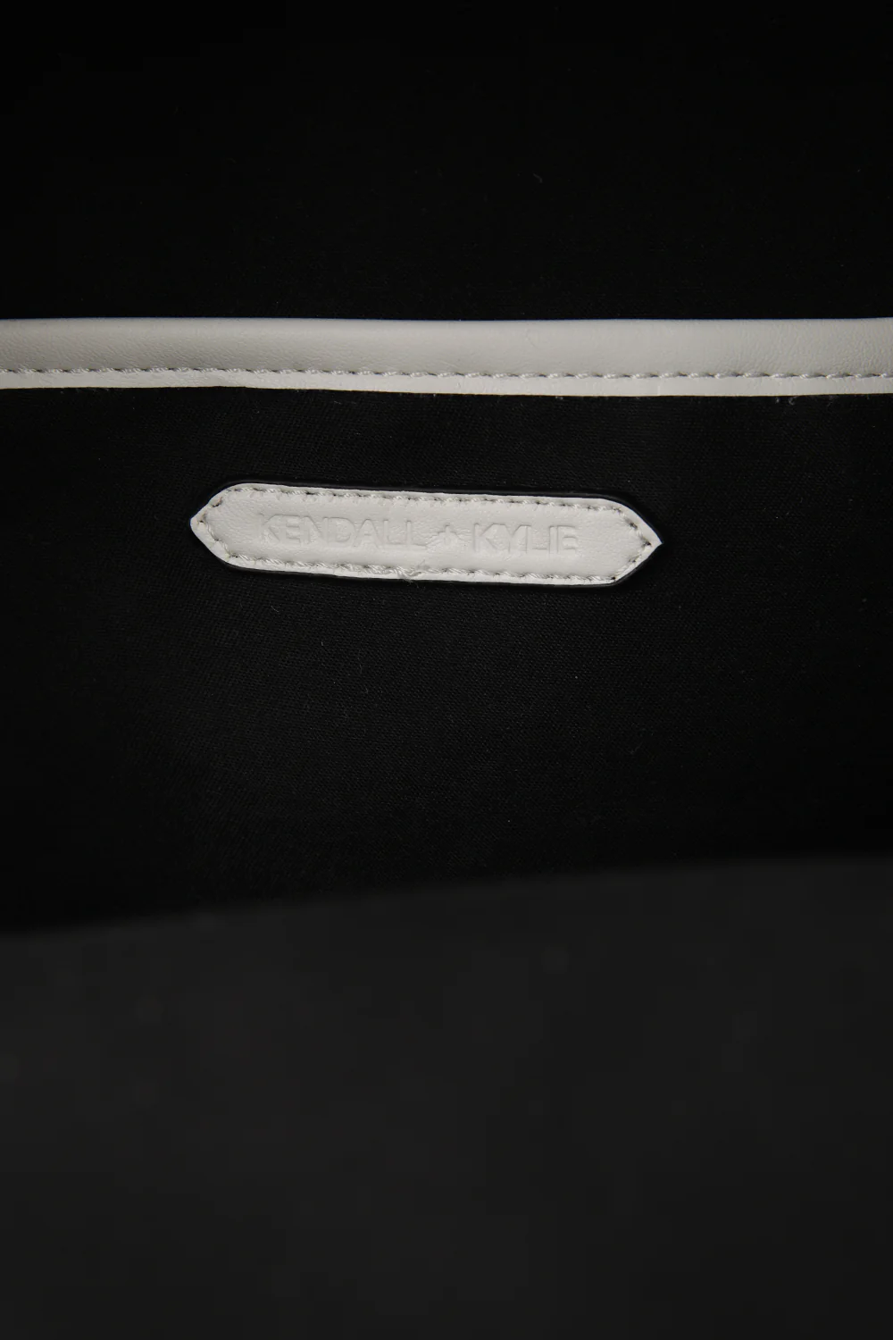 תיק גב SMALL BACKPACK | קנדל + קיילי - Image 7