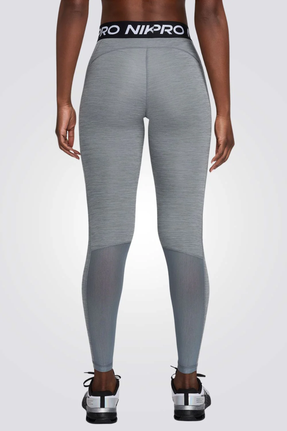 טייץ לנשים Pro Mid-Rise Mesh-Panelled בצבע אפור - Image 2
