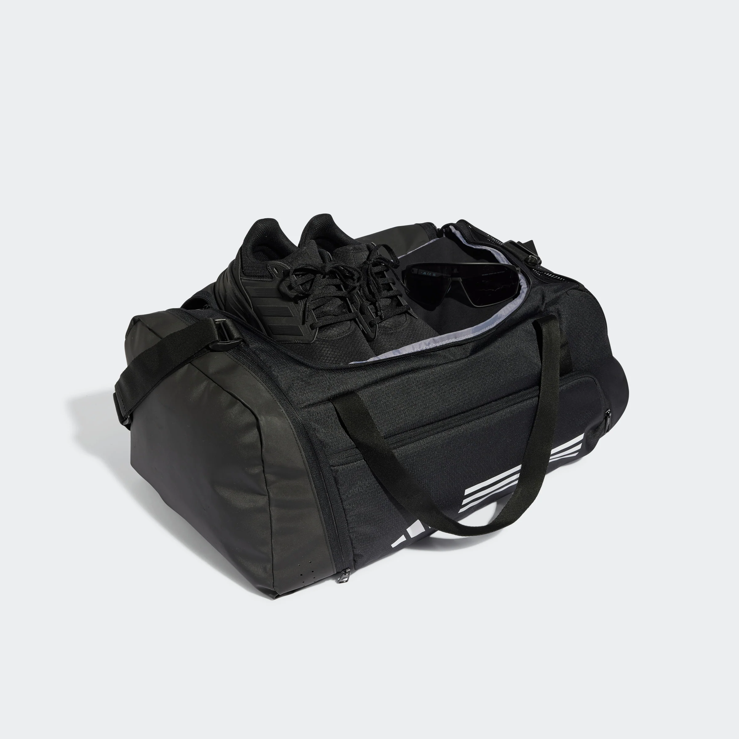 תיק אימון Essentials 3-Stripes Duffel Bag Medium 51.5 L בצבע שחור ולבן - Image 4