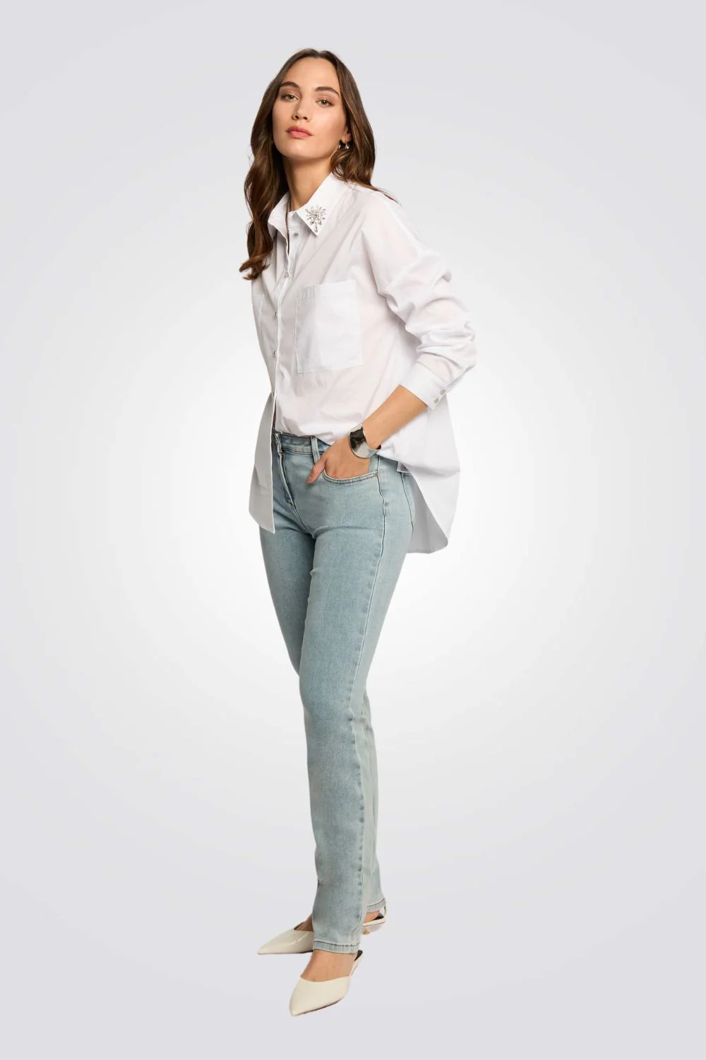 מכנסי ג'ינס Slim Fit בצבע BLEACH