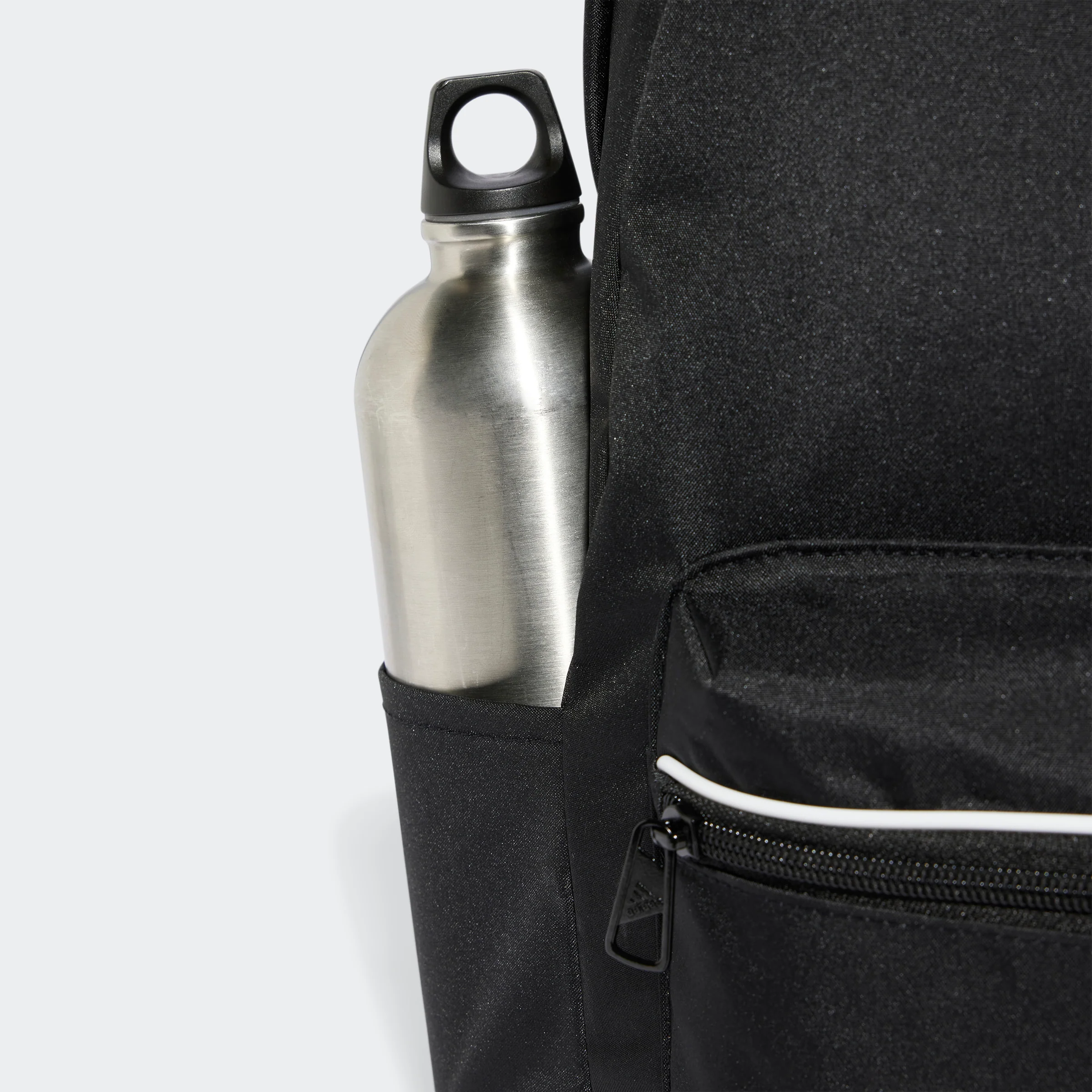 תיק גב 21L Linear Essentials בצבע שחור - Image 5