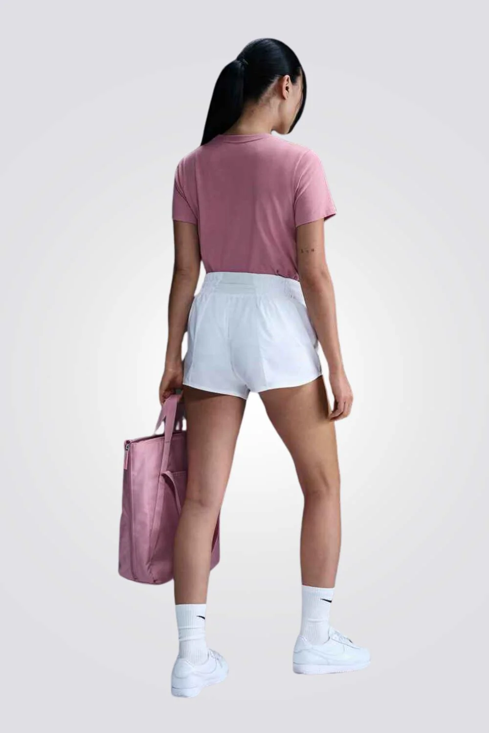 טי שירט NSW CLUB SS TEE לנשים - Image 3