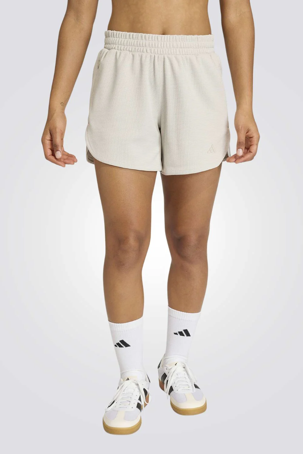 מכנסי ספורט קצרים Pacer Workout Waffle לנשים | אדידס - Image 2