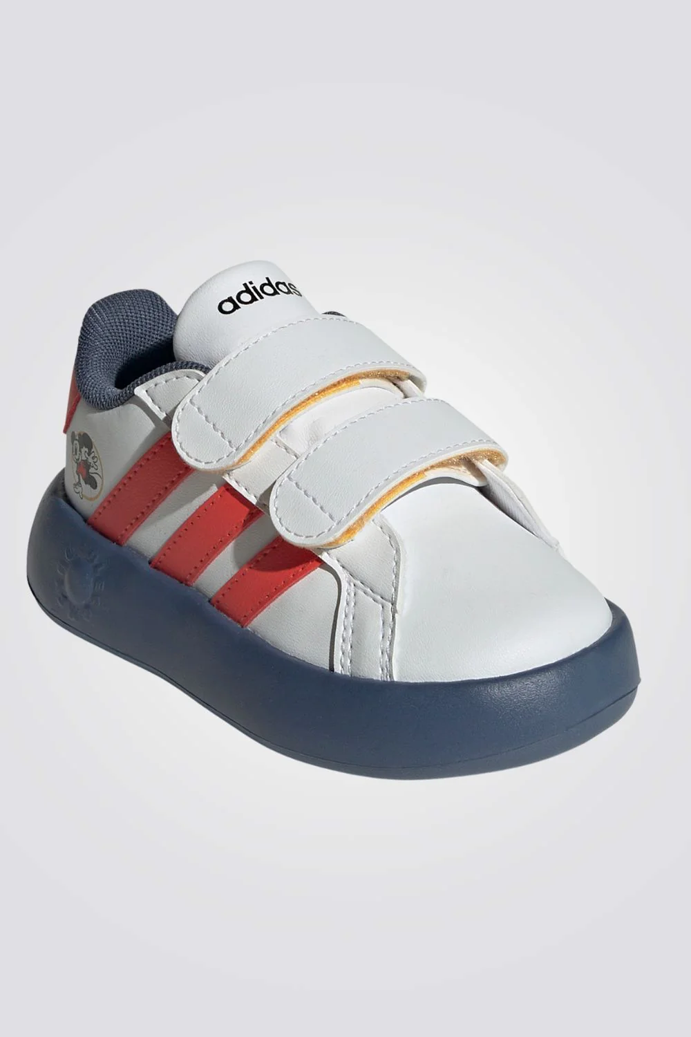 סניקרס לתינוקות adidas x Disney Mickey and Friends Grand Court 2.0 בצבע לבן כחול ואדום - Image 2