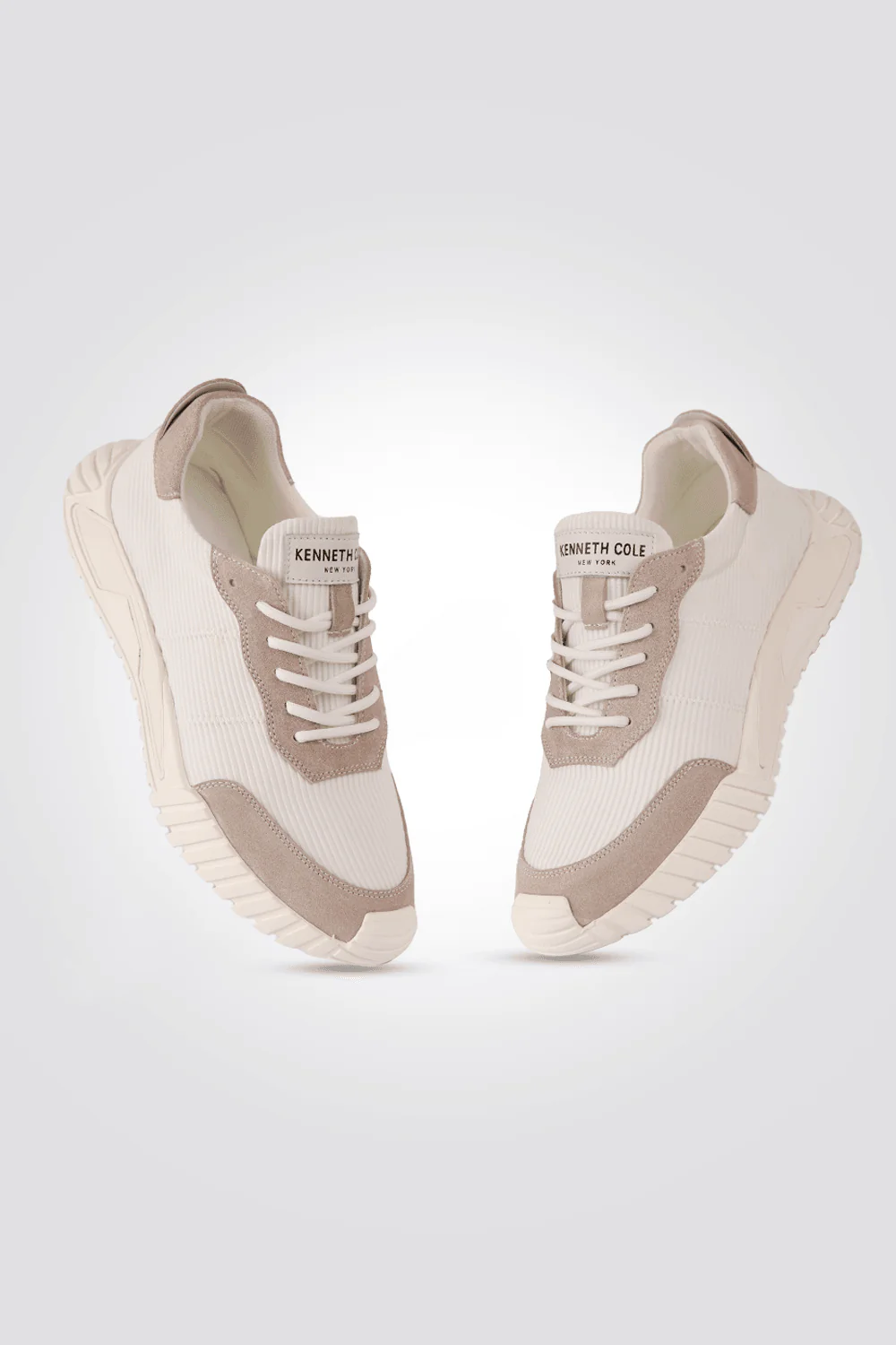 סניקרס SUEDE TRAINER בצבע לבן ואפור - Image 2
