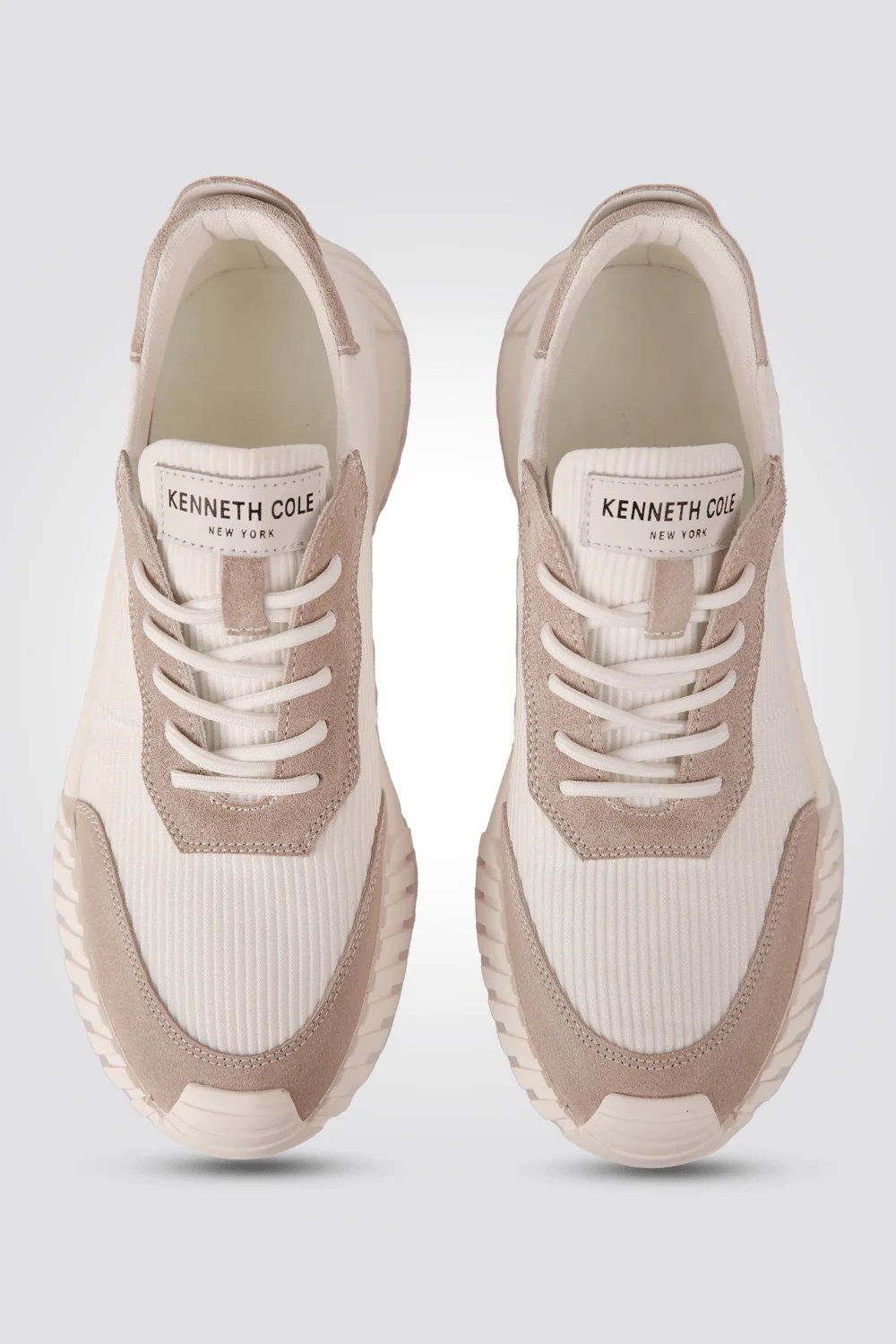 סניקרס SUEDE TRAINER בצבע לבן ואפור - Image 3