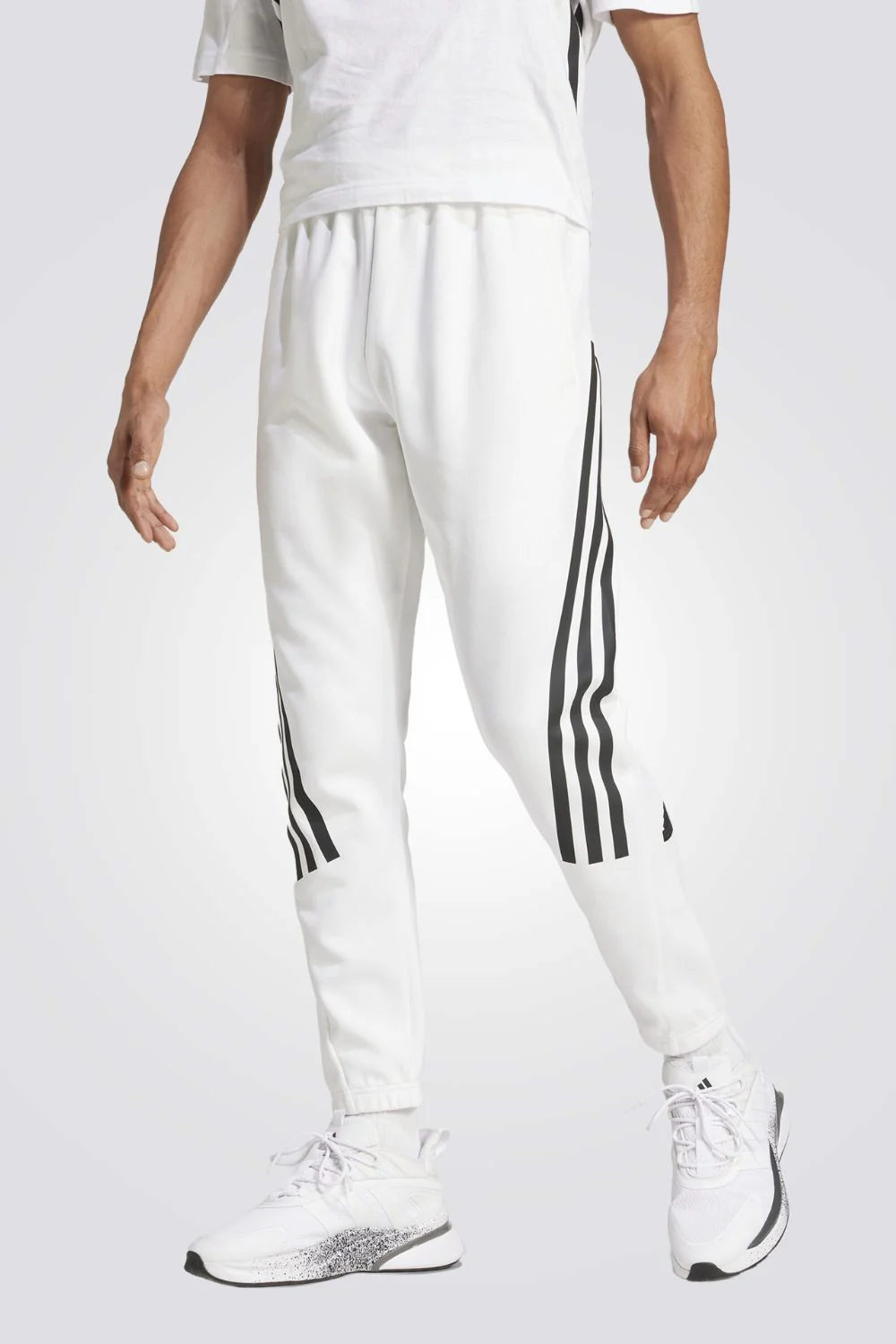 מכנסיים ארוכים FUTURE ICONS 3-STRIPES בצבע לבן