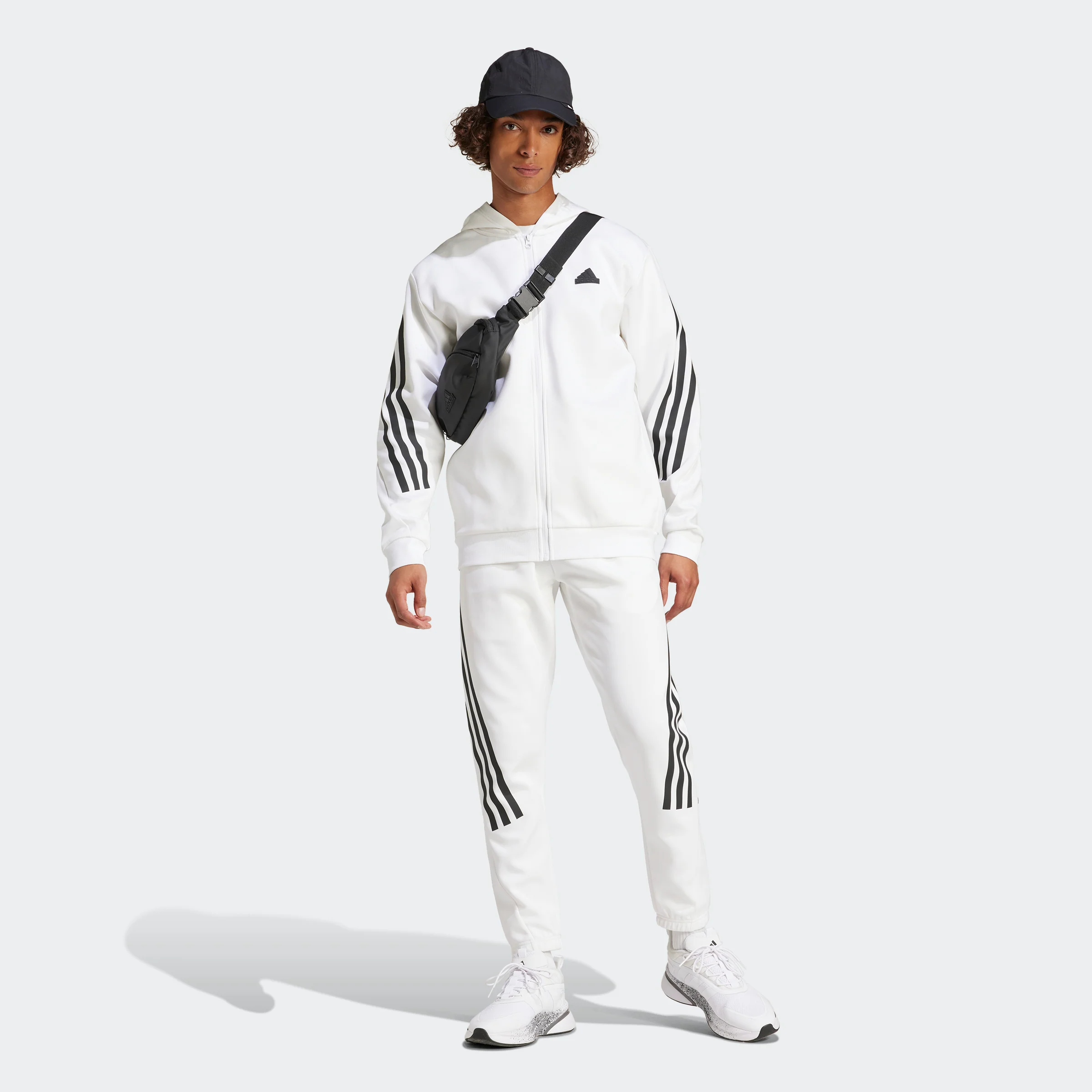 מכנסיים ארוכים FUTURE ICONS 3-STRIPES בצבע לבן - Image 6